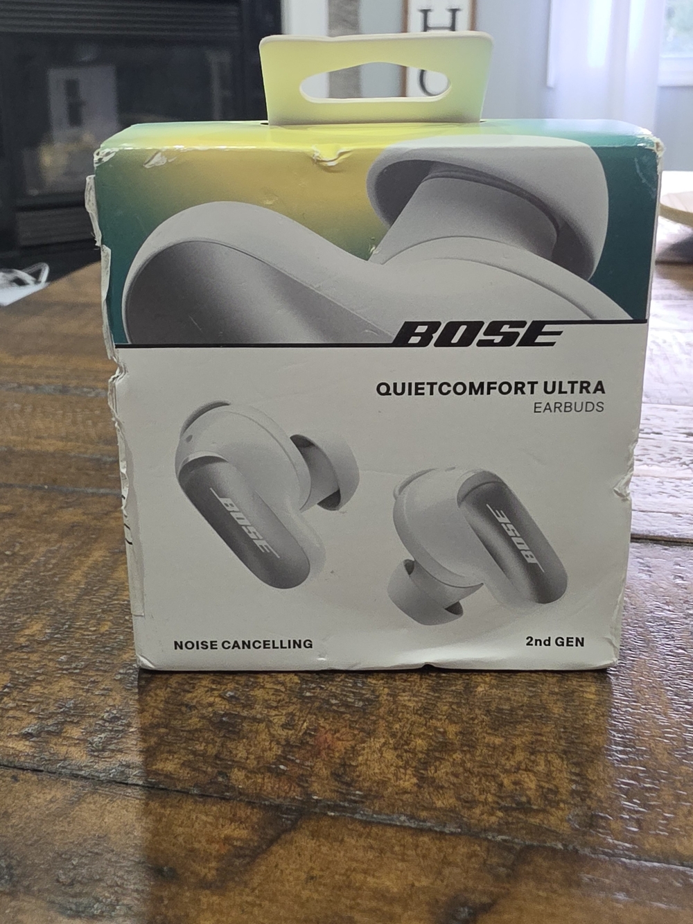 Bose QuietComfort Ultra Earbuds - Silver/White 2nd Generation